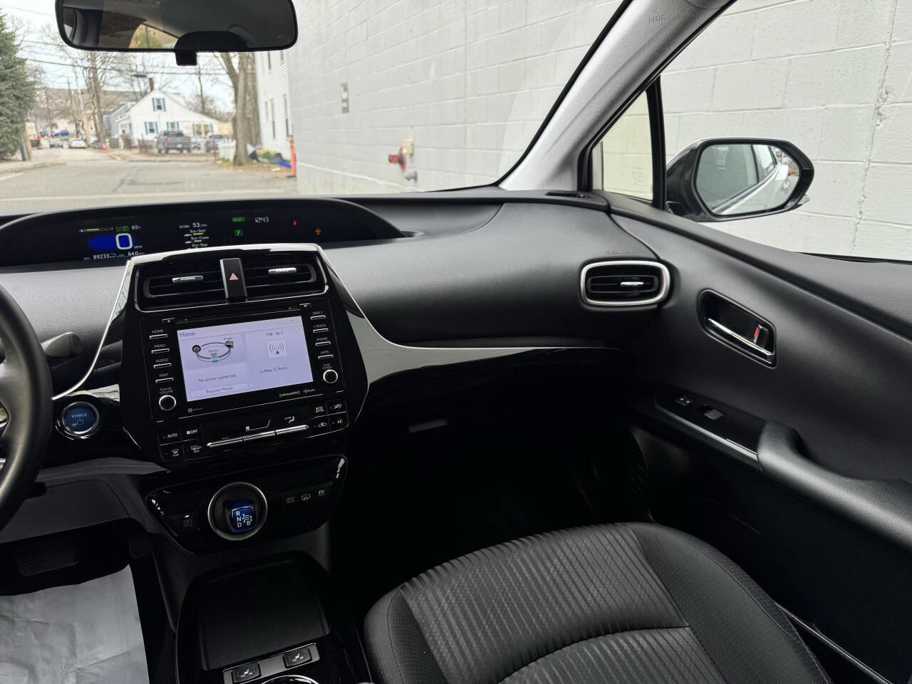 Used 2020 Toyota Prius Prime LE FWD image 29
