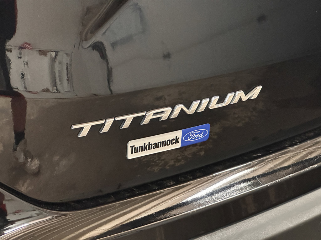 Certified 2024 Ford Edge Titanium AWD/4WD image 16