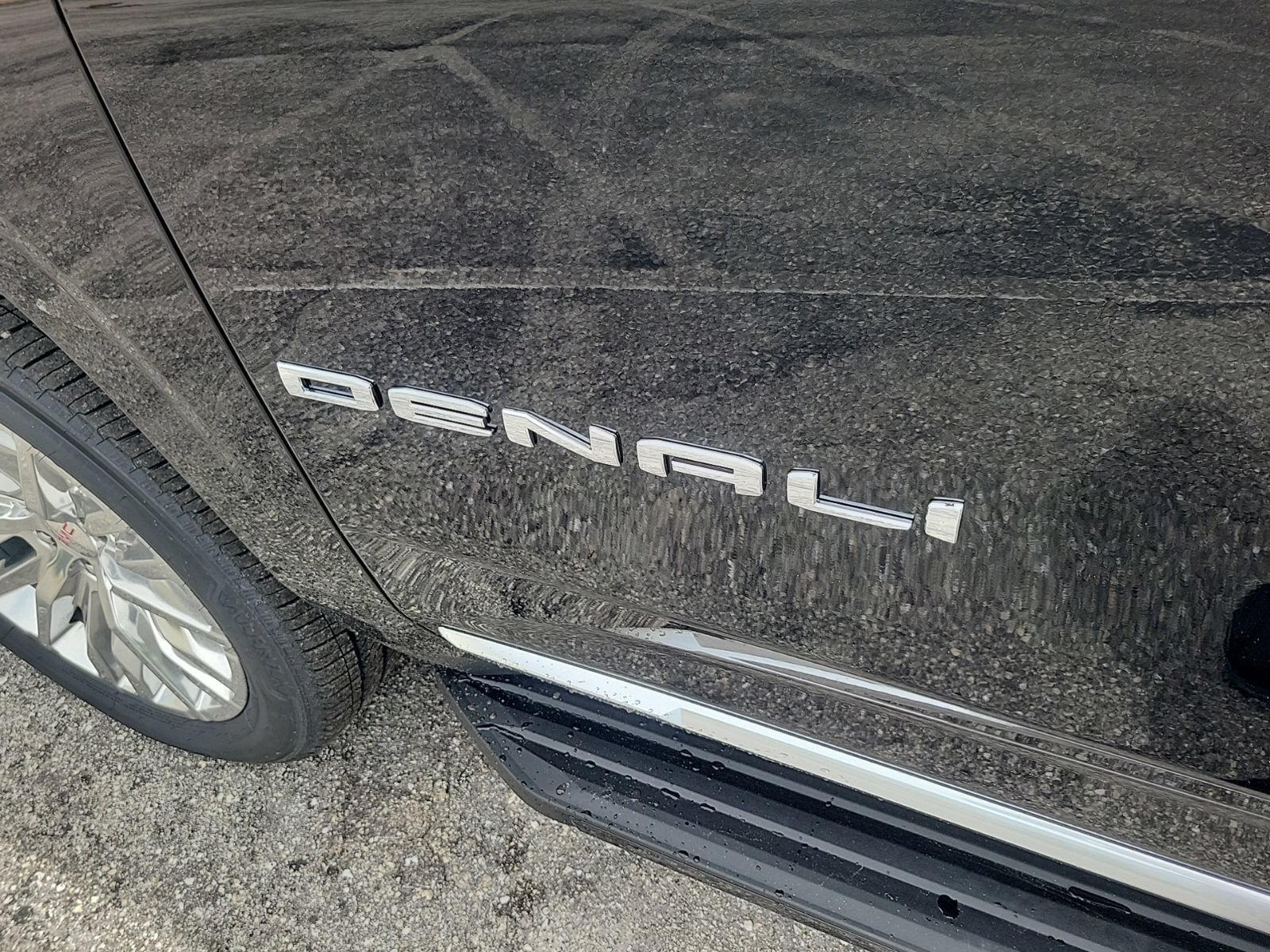New 2026 GMC Yukon Denali w/ Advanced Technology Package AWD/4WD image 10