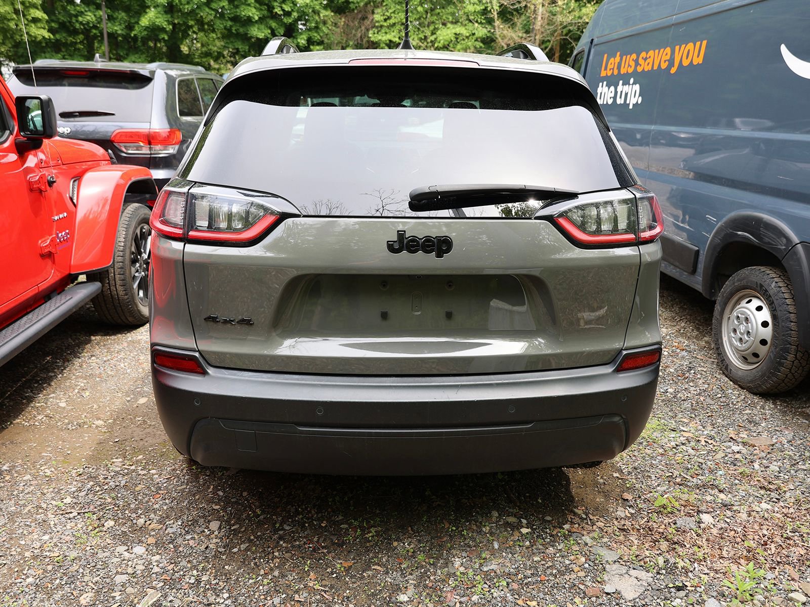 Used 2023 Jeep Cherokee Altitude Lux AWD/4WD image 5