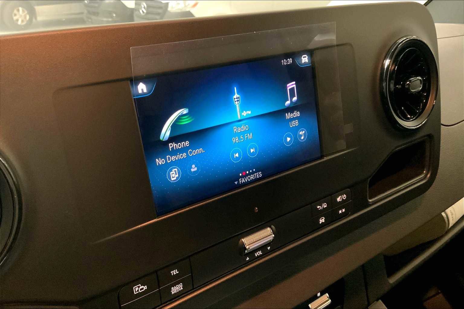 Used 2024 Mercedes-Benz Sprinter 2500 image 22