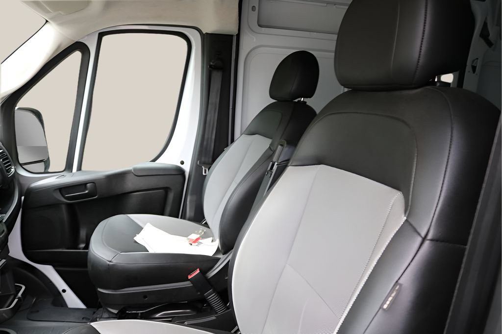 Used 2025 RAM ProMaster 2500 w/ Convenience Group FWD image 12