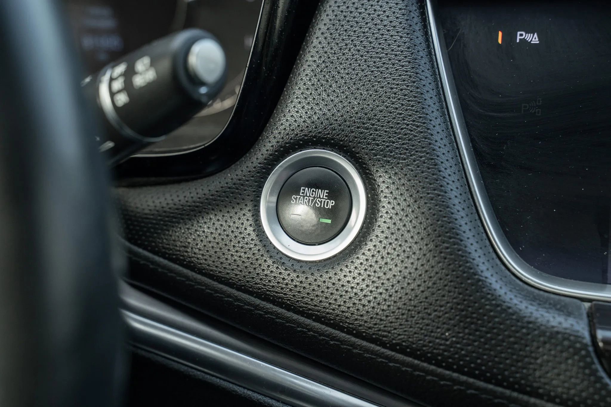 Used 2017 Cadillac XT5 Luxury w/ LPO, Wheel Lock Package image 25