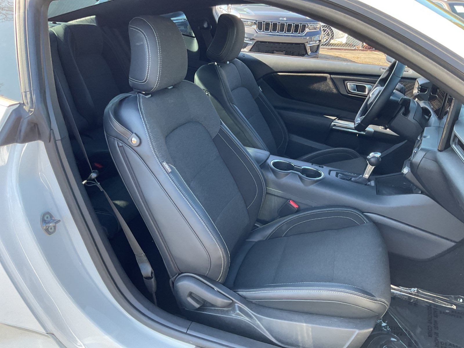 Used 2024 Ford Mustang Coupe RWD image 21