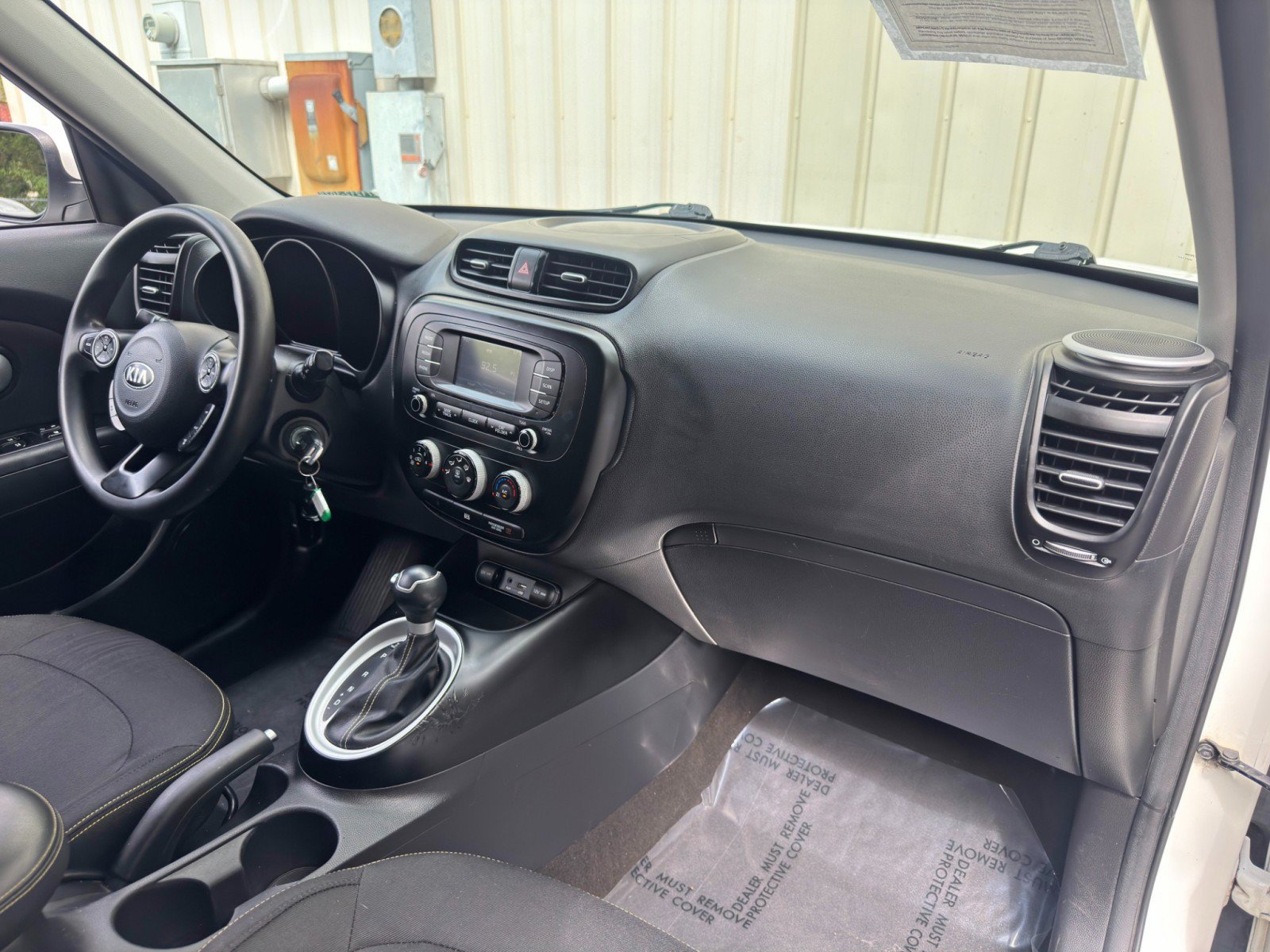 Used 2016 Kia Soul + FWD image 13
