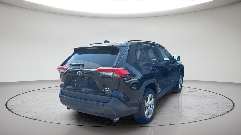 Used 2021 Toyota RAV4 XLE Premium AWD/4WD image 6