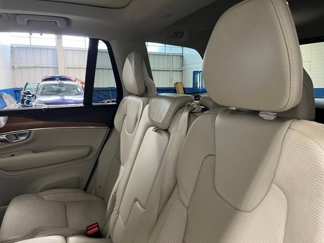 Used 2017 Volvo XC90 T6 Inscription w/ Vision Package AWD/4WD image 18
