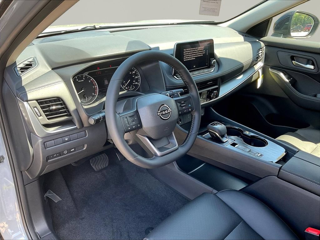 New 2026 Nissan Rogue Dark Armor FWD image 7