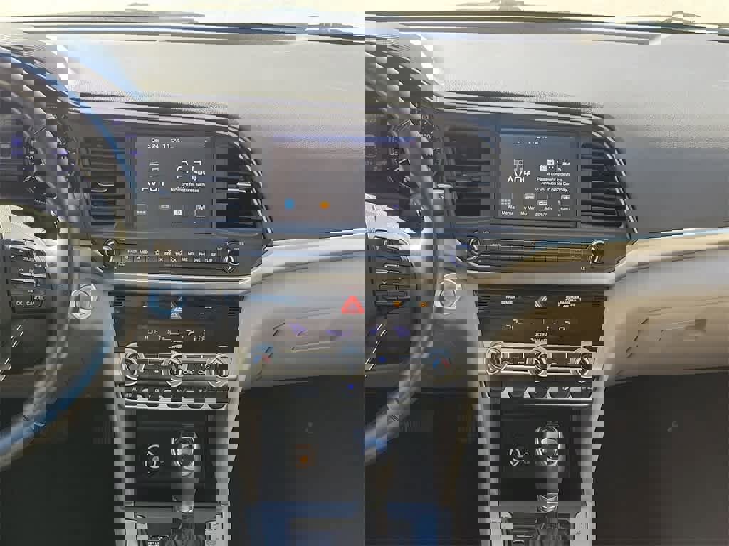 Used 2020 Hyundai Elantra Value Edition image 16