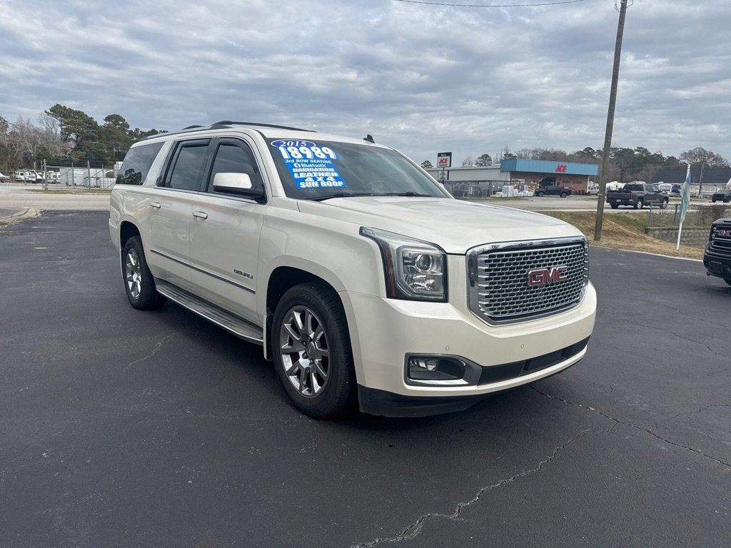 Used 2015 GMC Yukon XL Denali w/ Touring Package image 17
