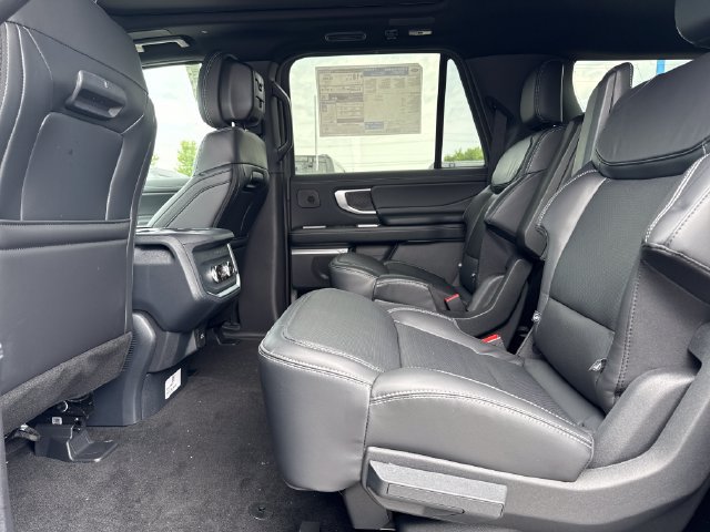 New 2027 Ford Expedition Max Platinum w/ Stealth Performance Package AWD/4WD image 14