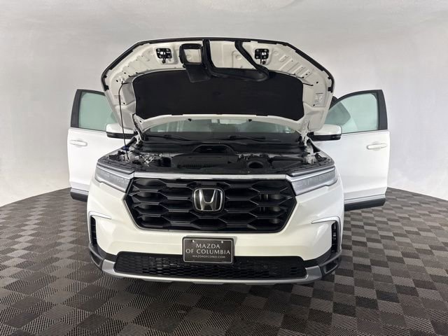 Used 2023 Honda Pilot EX-L image 11