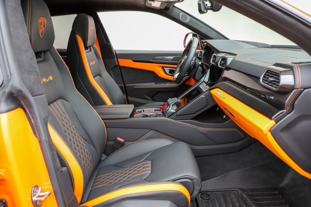 Used 2024 Lamborghini Urus S AWD/4WD image 70