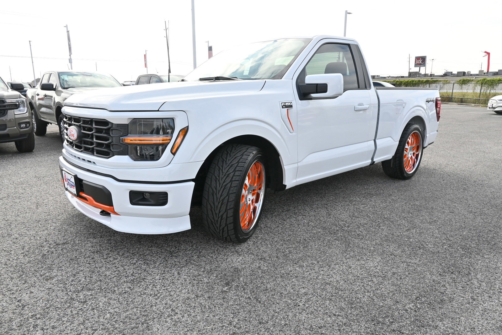 New 2025 Ford F150 XL w/ Equipment Group 103A High image 8