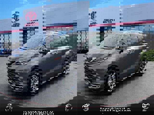 Certified 2023 Toyota Sienna Platinum