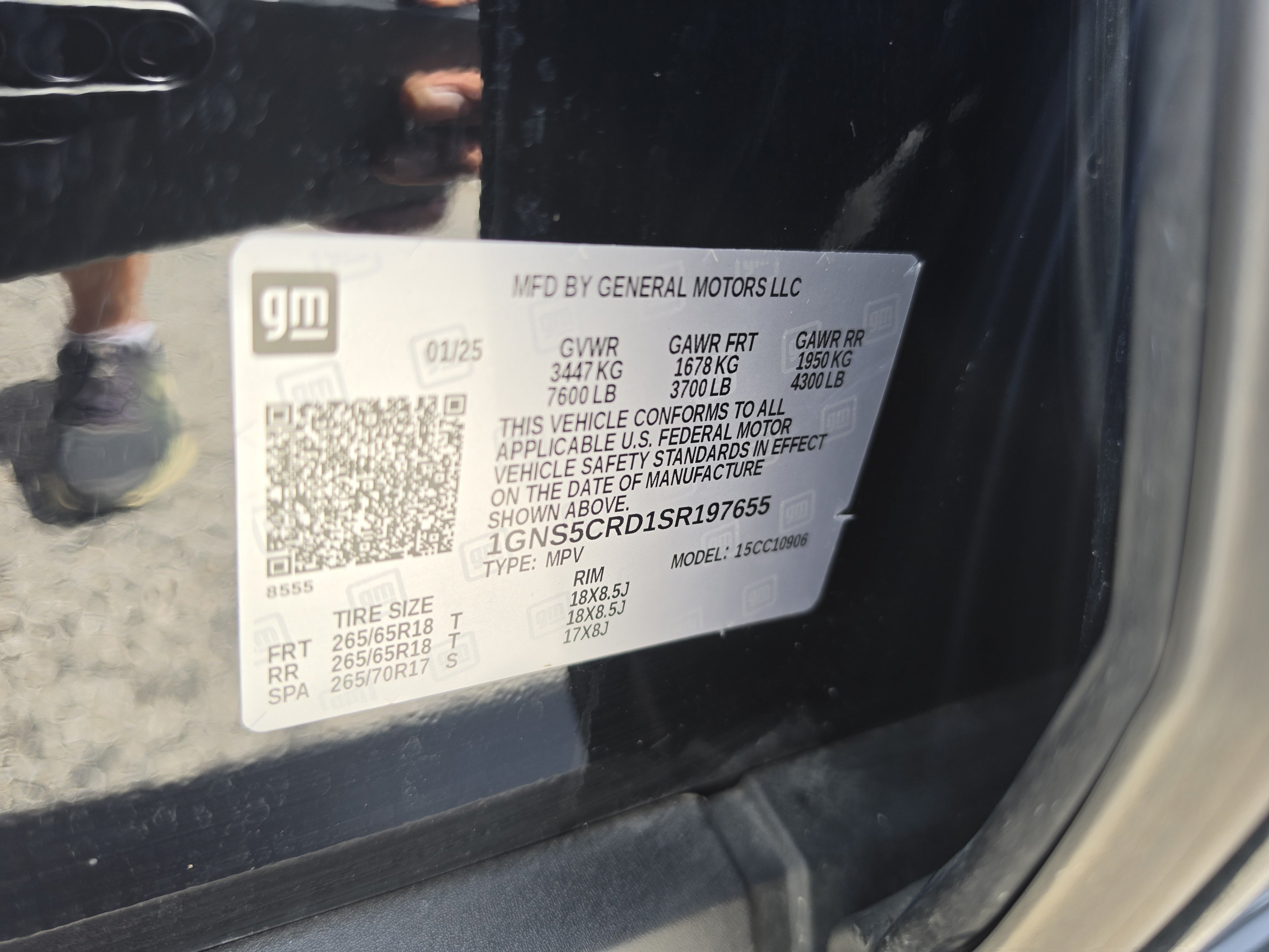Used 2025 Chevrolet Suburban LT RWD image 43