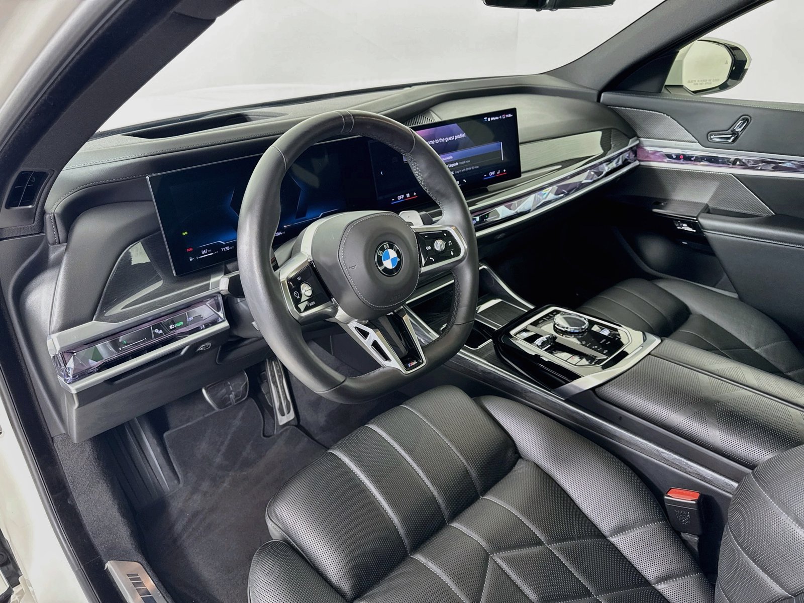 Used 2026 BMW 740i RWD image 10