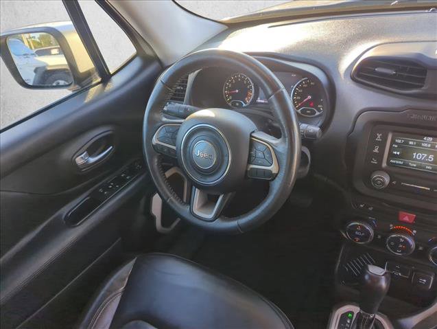 Used 2016 Jeep Renegade Limited image 26