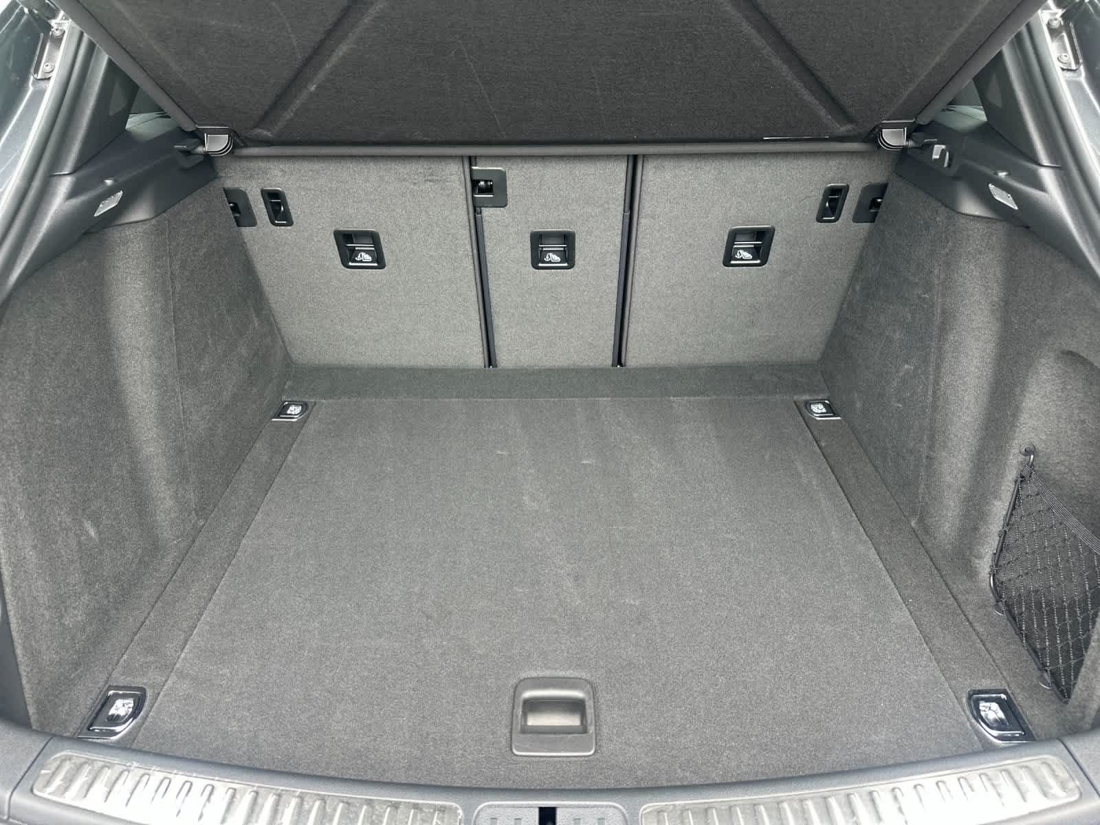 Certified 2026 Porsche Macan AWD/4WD image 16