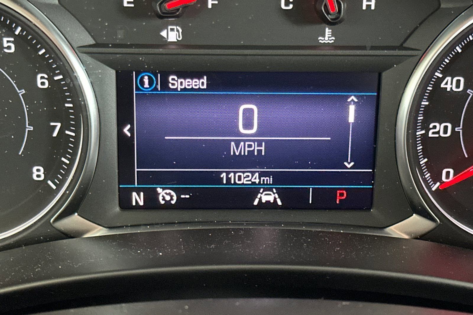 Used 2024 GMC Terrain SLE w/ Elevation Edition image 27