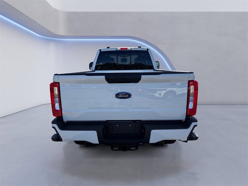 New 2026 Ford F350 XL image 4