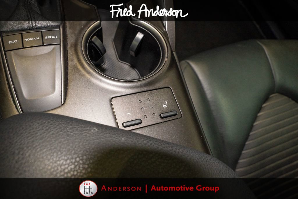 Used 2024 Toyota Camry SE w/ Cold Weather Package FWD image 15