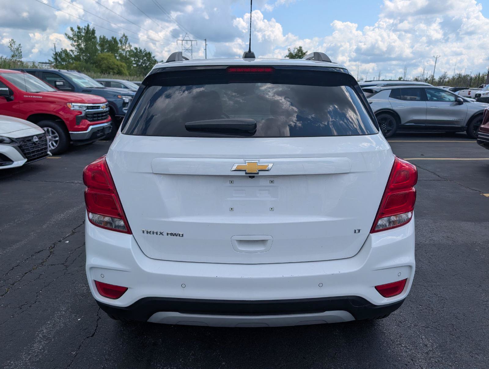 Used 2020 Chevrolet Trax LT w/ Driver Confidence Package AWD/4WD image 8