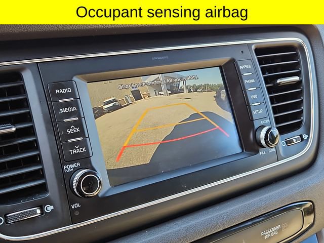 Used 2017 Kia Sedona LX w/ LX Essentials Premium Package FWD image 16