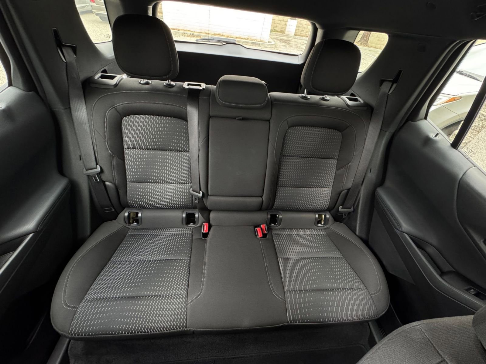 Used 2025 Chevrolet Equinox LT FWD image 39