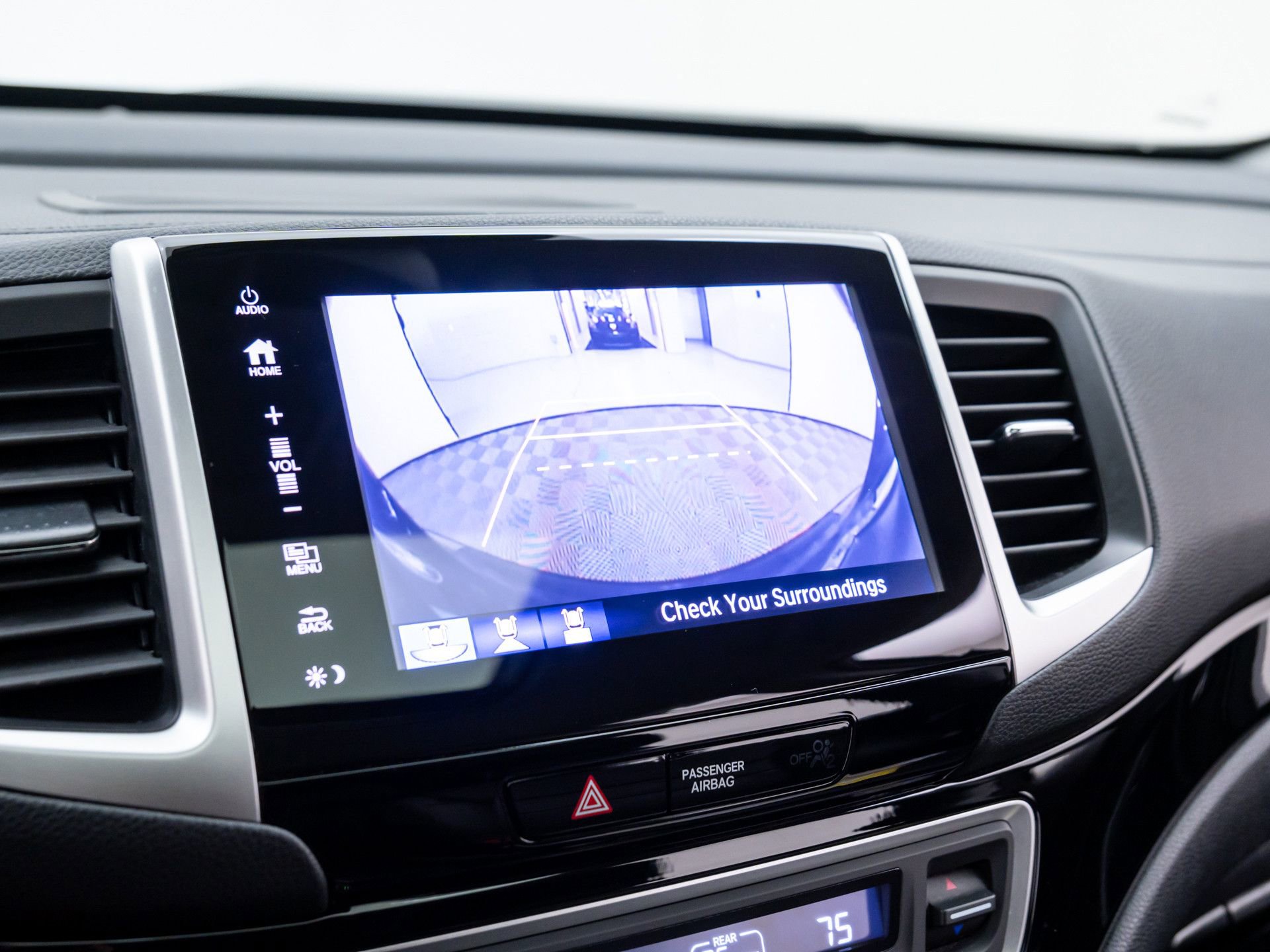 Used 2018 Honda Pilot Touring image 24