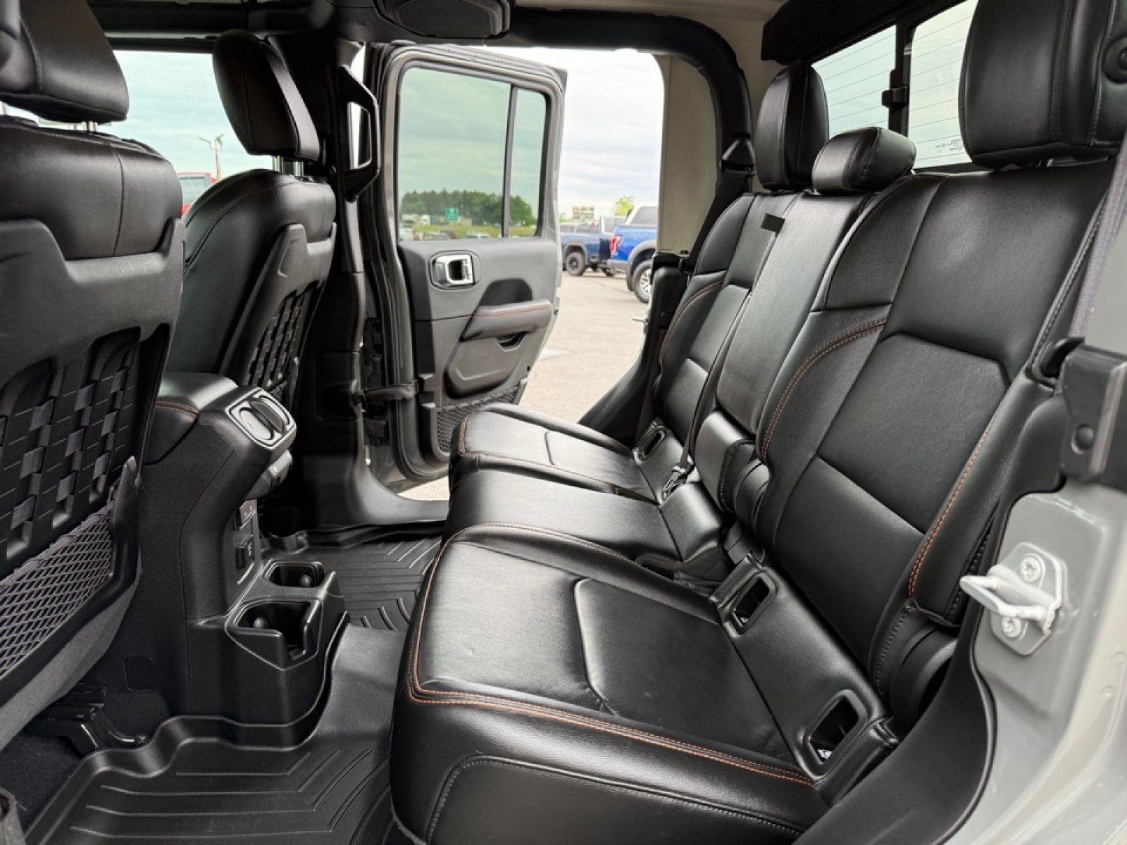 Used 2021 Jeep Gladiator Mojave w/ Uconnect 4C Nav & Sound Group AWD/4WD image 29