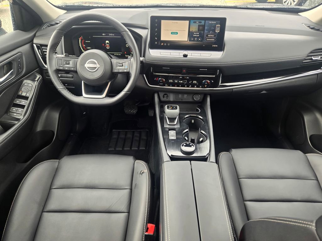 Used 2024 Nissan Rogue SL w/ SL Premium Package image 28