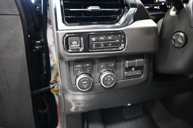 New 2026 GMC Yukon XL Denali w/ Denali Reserve Package AWD/4WD image 29