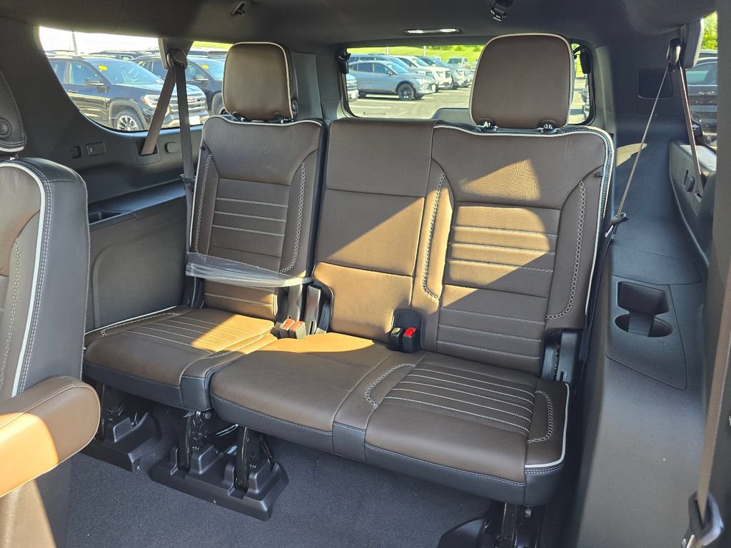 New 2026 GMC Yukon XL Denali Ultimate AWD/4WD image 27