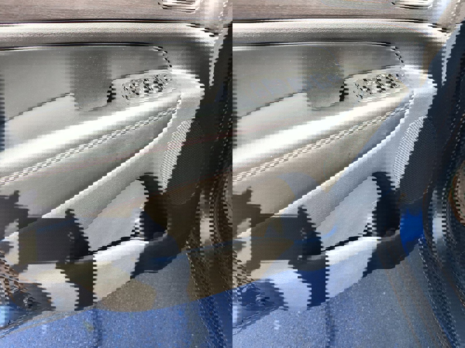 Used 2018 Jeep Grand Cherokee Altitude image 21