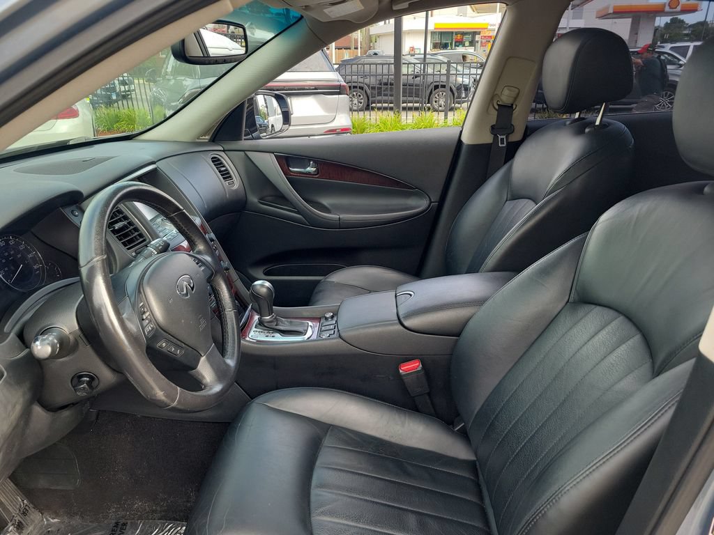 Used 2016 INFINITI QX50 AWD w/ Premium Plus Package image 18