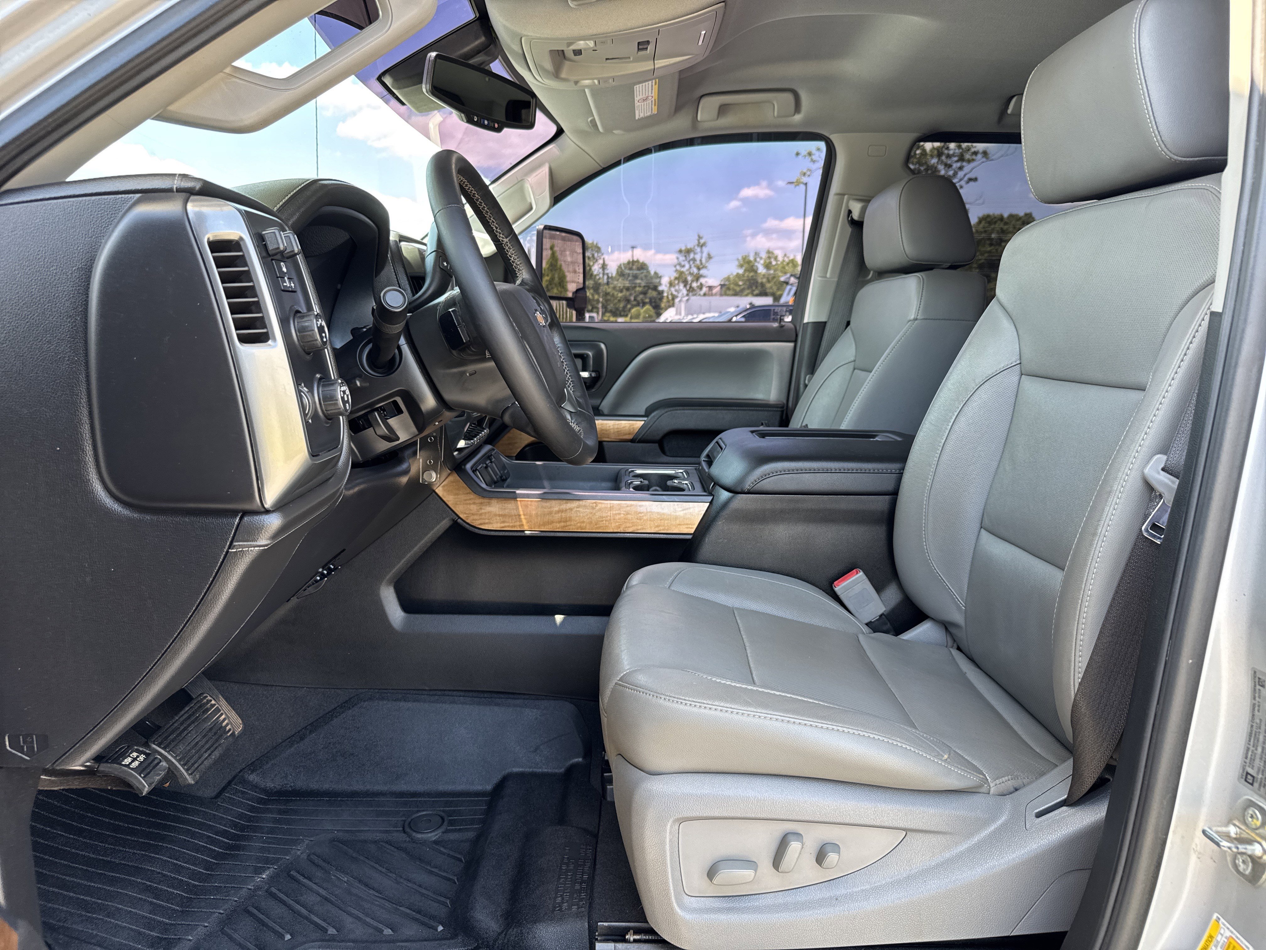 Used 2019 Chevrolet Silverado 3500 LTZ w/ Duramax Plus Package AWD/4WD image 16