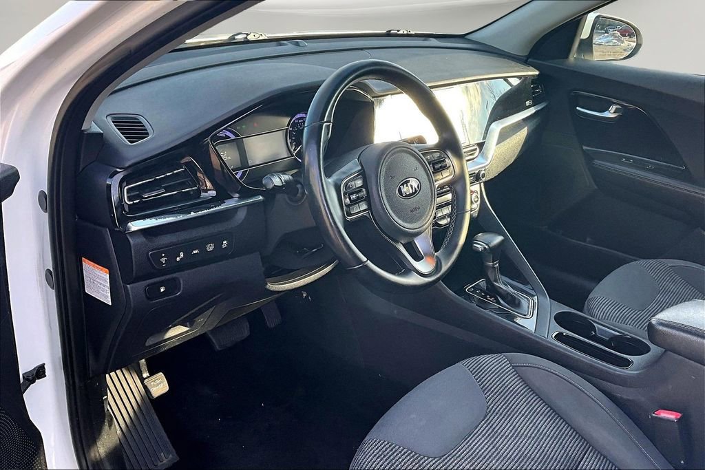 Used 2021 Kia Niro LXS image 16