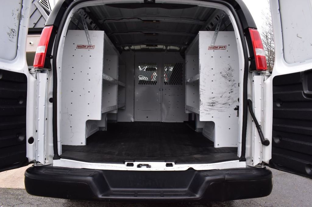Used 2018 GMC Savana 2500 w/ Communications Package RWD image 20