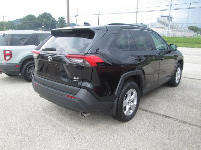 Used 2020 Toyota RAV4 XLE w/ All Weather Liner Package AWD/4WD image 7