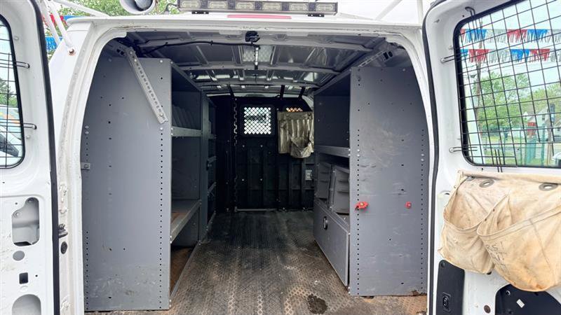 Used 2013 Ford E-350 and Econoline 350 Super Duty w/ Commercial Cargo Van Pkg RWD image 13