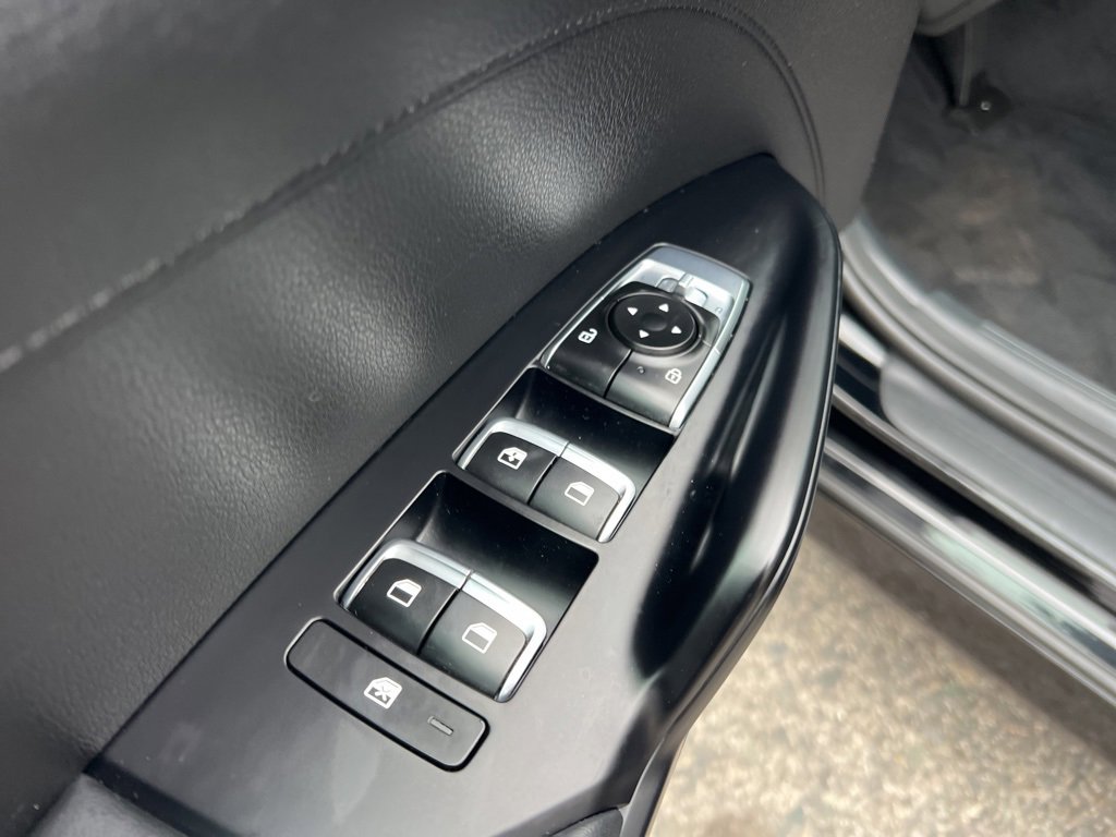 Used 2021 Kia K5 LX image 11