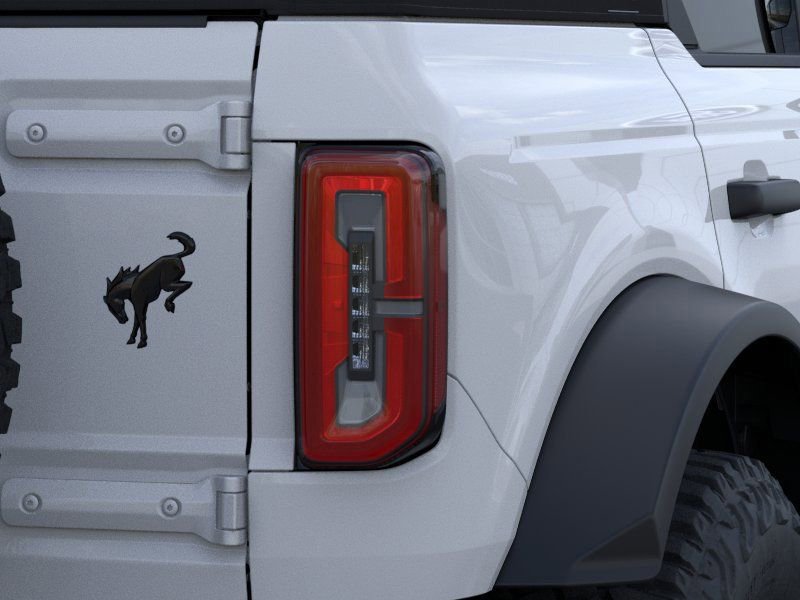 New 2026 Ford Bronco Outer Banks w/ Sasquatch Package image 23