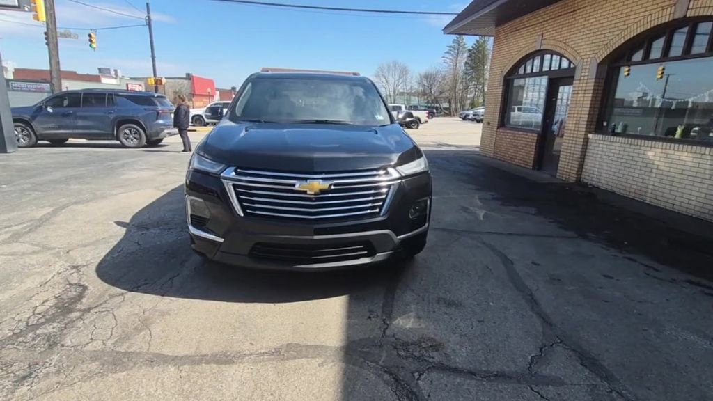 Used 2022 Chevrolet Traverse Premier w/ LPO, Floor Liner Package image 4