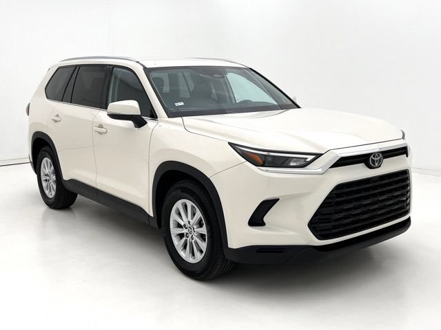 Used 2024 Toyota Grand Highlander AWD image 2