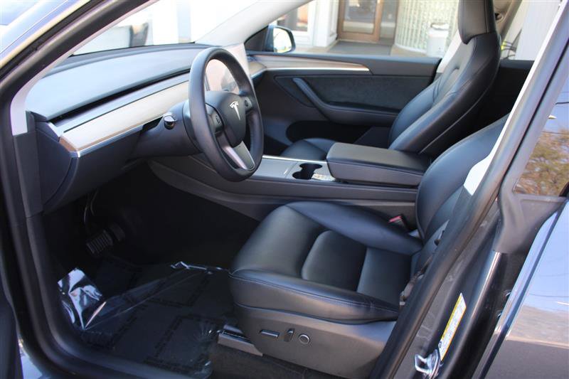 Used 2023 Tesla Model Y Performance AWD/4WD image 10