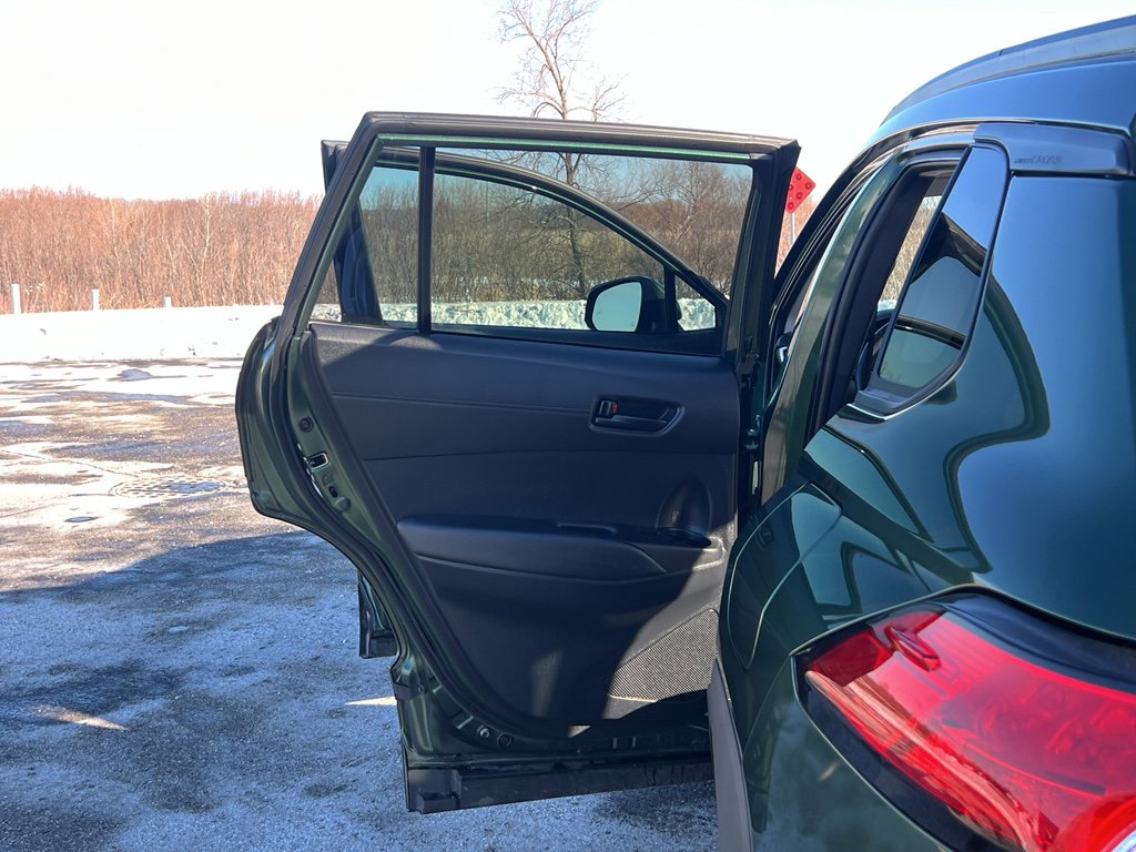 Used 2024 Toyota Corolla Cross LE image 32