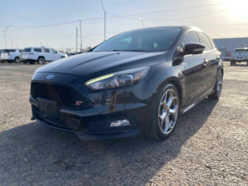 Used 2017 Ford Focus ST FWD image 2