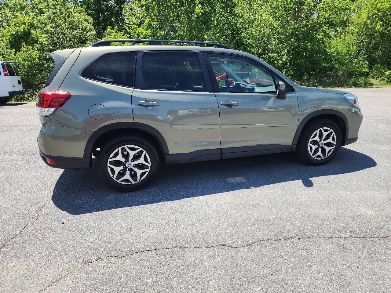 Used 2020 Subaru Forester Premium w/ Popular Package #1 AWD/4WD image 8