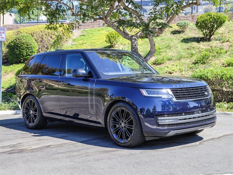Used 2023 Land Rover Range Rover Autobiography AWD/4WD image 7